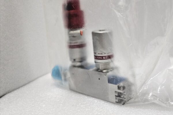 Fujikin 0.5~0.6 Mpa Type N.C, Lam  766-077821-103 Rev B Valve,Unused,Jp+97092 - Image 2