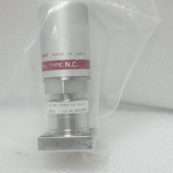 Fujikin C No 565601, 0.P. 0.5-0.6 MPa,Lam 766-197842-003 R B, N.C  Valve,+97101 - Image 2