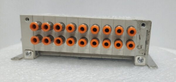 Lam 772-285159-109 Rev A, SMC P/N. VV100-09-DUY02050 Manifold Valve,+97081 - Image 2
