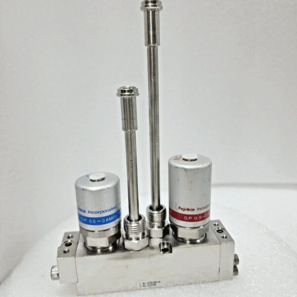 Fujikin Assembly Valve, C No. 470768, 2xO.P 0.5~0.6MPa, NC and NO,Used,Jp+,97149