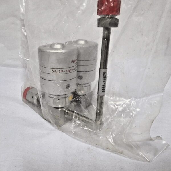 Fujikin 316L-P Diaphragm Valve weldment 2 Valve block O.P. 3.5-5kgf/cm²G_96699